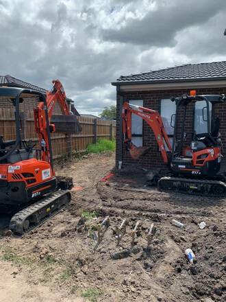 MINI EXCAVATOR FOR HIRE WITH OPERATOR