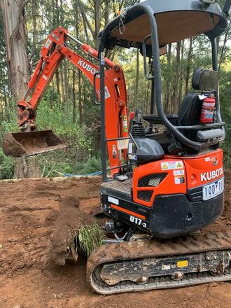 MINI EXCAVATOR FOR HIRE WITH OPERATOR