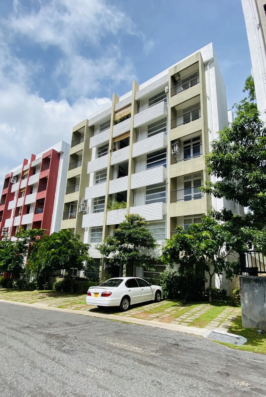 3 BEDROOM APARTMENT RENT