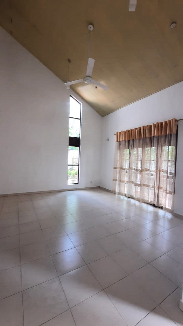 5 BR RECENTLY RENOVATED HOUSE AT POLGASOVITA, COLOMBO