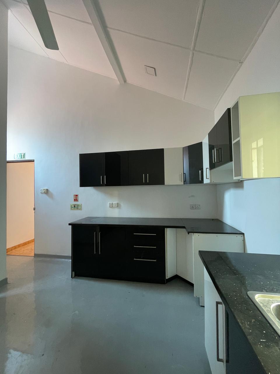 LUXURY HOUSE FOR RENT | DE FONSEKA PL COLOMBO 03 COLOMBO