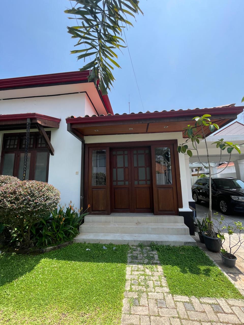 LUXURY HOUSE FOR RENT | DE FONSEKA PL COLOMBO 03 COLOMBO