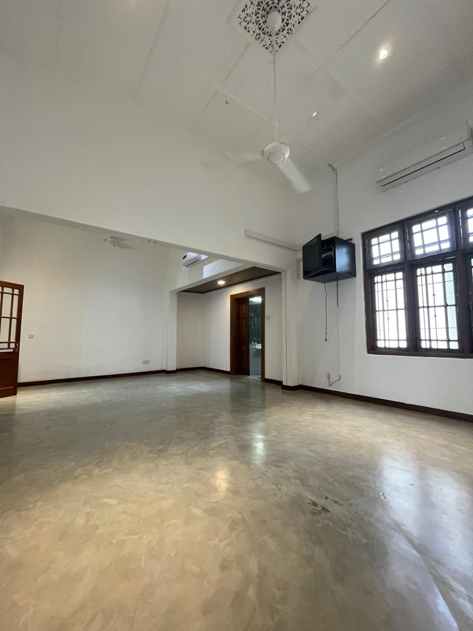 LUXURY HOUSE FOR RENT | DE FONSEKA PL COLOMBO 03 COLOMBO