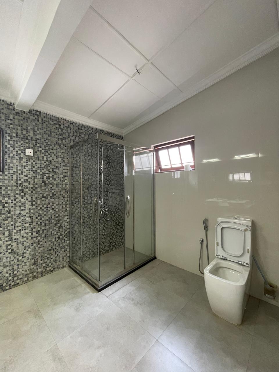 LUXURY HOUSE FOR RENT | DE FONSEKA PL COLOMBO 03 COLOMBO